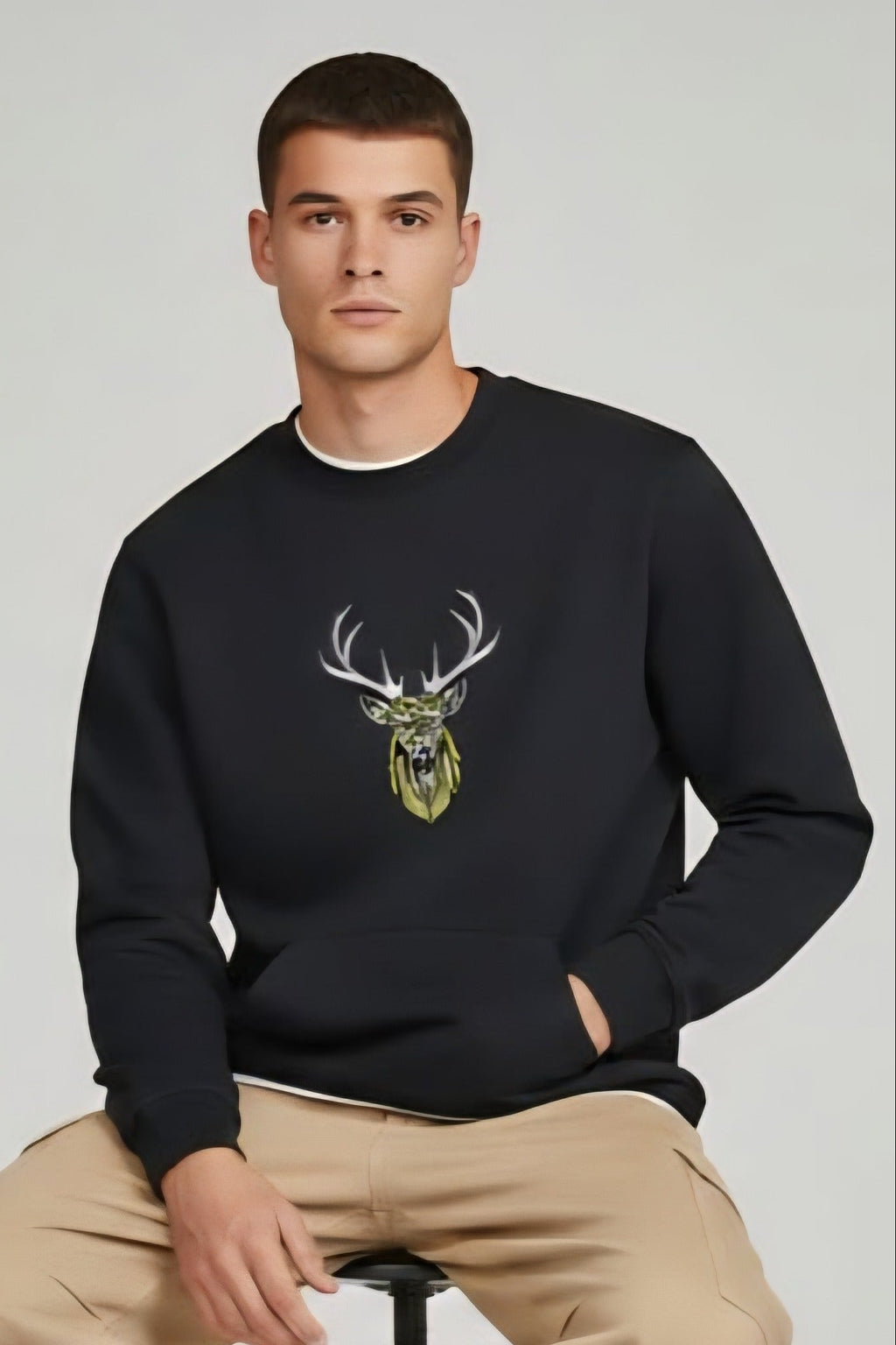 Deer Embroidery sweat shirt